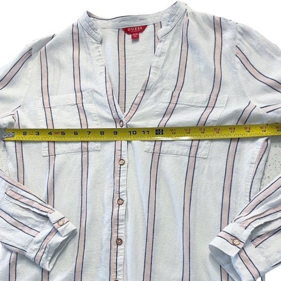GUESS Women’s Striped Linen Button Down Shirt XS White Pink Roll Tab V-Neck - Picture 5 of 7